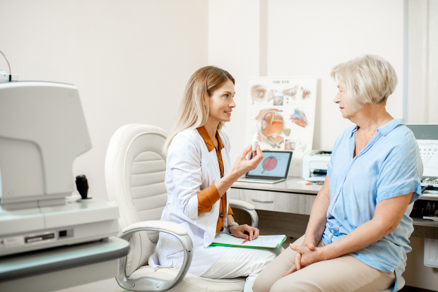 Woman seeing an eye doctor